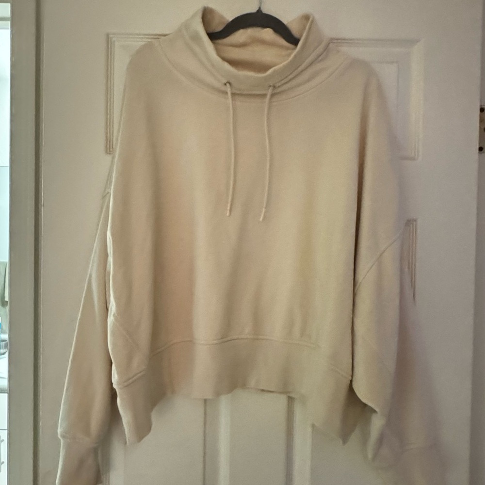 Old Navy Women's Cream Turtleneck Sweatshirt - Picture 2 of 8
